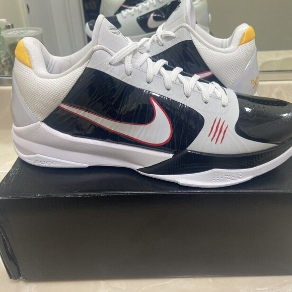 Size 11 Nike Kobe 5 Bruce Lee Alternate Brand New